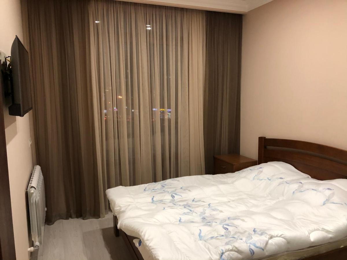 Квартира Около Станции Метро С Балконами 예레반 외부 사진