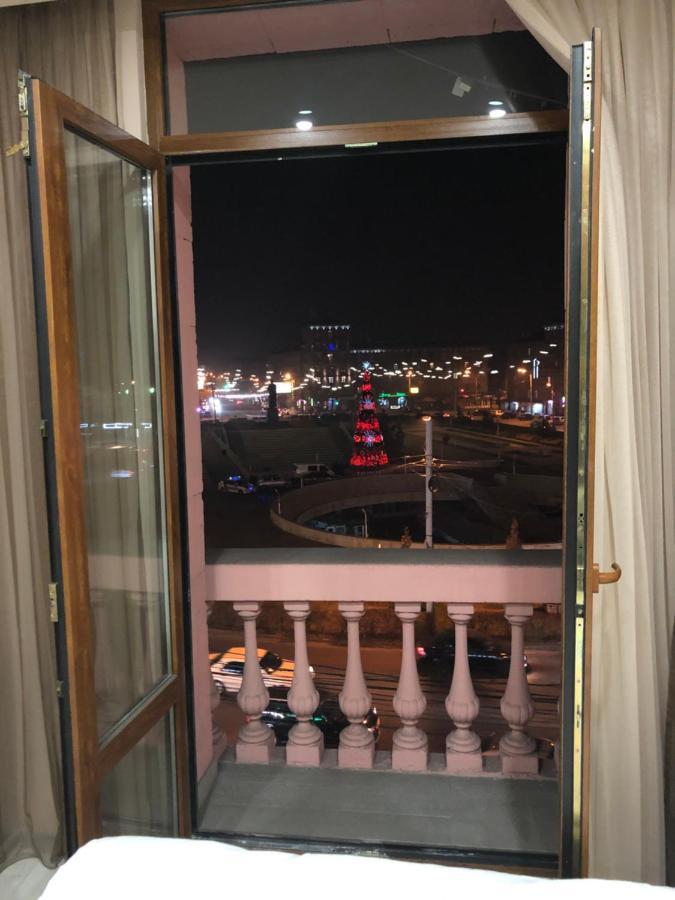 Квартира Около Станции Метро С Балконами 예레반 외부 사진
